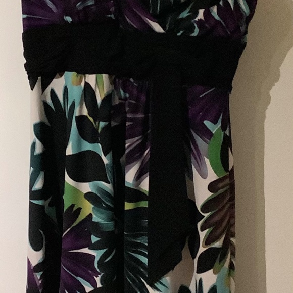 Floral dress. Made by Jessica. Size 10 petite. - Picture 4 of 4